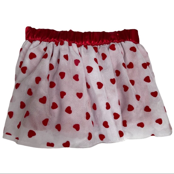 Koala Kids - white skirt, sheen white top layer with red hearts, flexible, 9m - Picture 4 of 6